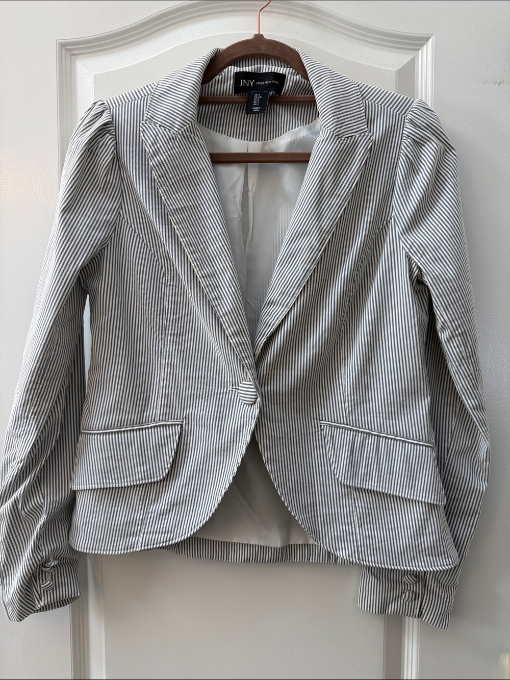 Jones New York Black and White Striped Searsucker Single-Button Blazer
